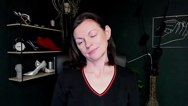 VivianWILD online show from 03/17/25, 06:29