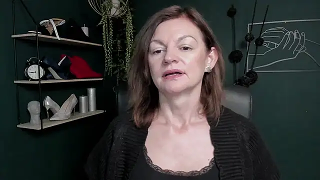 VivianWILD online show from 09/17/25, 06:48