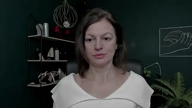 VivianWILD online show from 12/05/25, 06:55