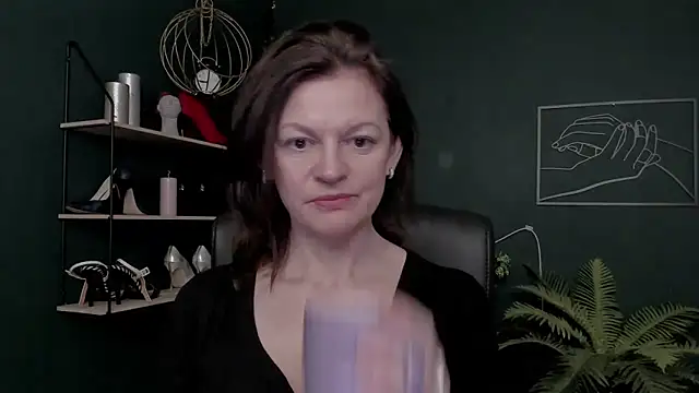 VivianWILD online show from 01/16/26, 06:50