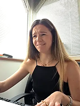 lucie mehott online show from 03/30/26, 08:26