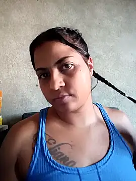 Giselabrunette25 online show from 11/17/25, 09:20