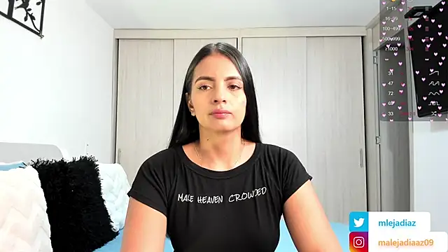 Snapshot of MalejaDiaz_ chatting on 02/21/25, 02:48 MalejaDiaz online show from 02/21/25, 02:48