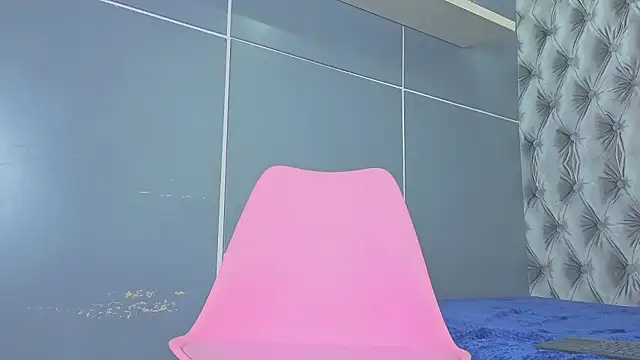 Snapshot of Hilary-banks chatting on 03/02/26, 08:04 Hilary-banks online show from 03/02/26, 08:04