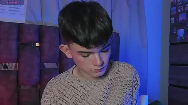 Snapshot of Angelo_018 chatting on 02/05/25, 03:55 Angelo 018 online show from 02/05/25, 03:55