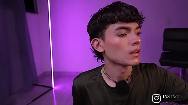 Angelo 018 online show from 03/07/26, 02:30