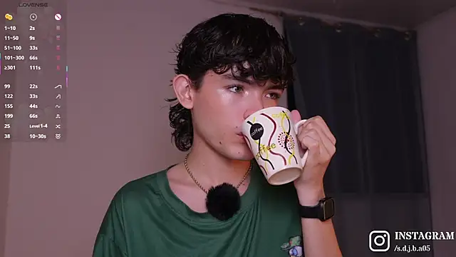 Angelo 018 online show from 04/23/26, 02:24