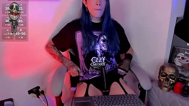 sofi pretty uwu- online show from 06/23/26, 02:31