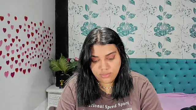 LindaBreeS online show from 02/08/25, 04:57