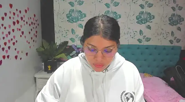 LindaBreeS online show from 02/28/25, 05:48