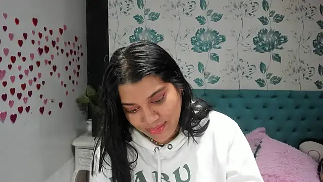 LindaBreeS online show from 03/06/25, 06:16