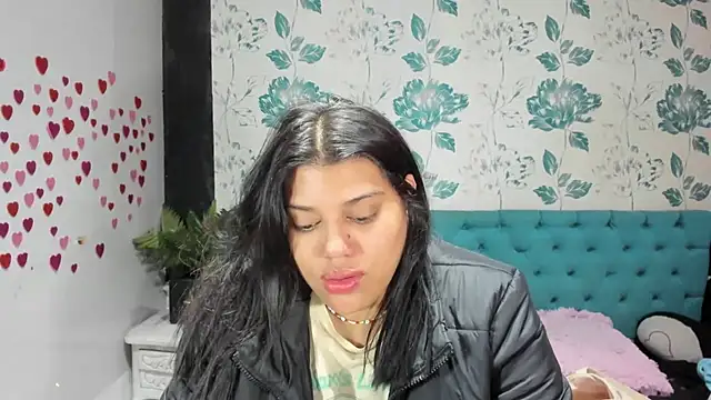 LindaBreeS online show from 03/13/25, 06:23