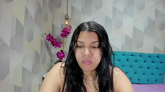 LindaBreeS online show from 10/22/25, 02:06