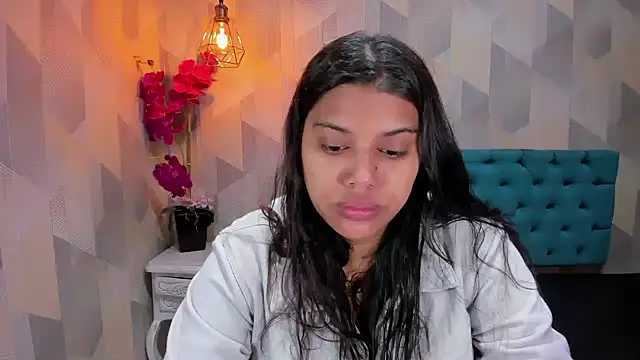 LindaBreeS online show from 11/30/25, 01:15