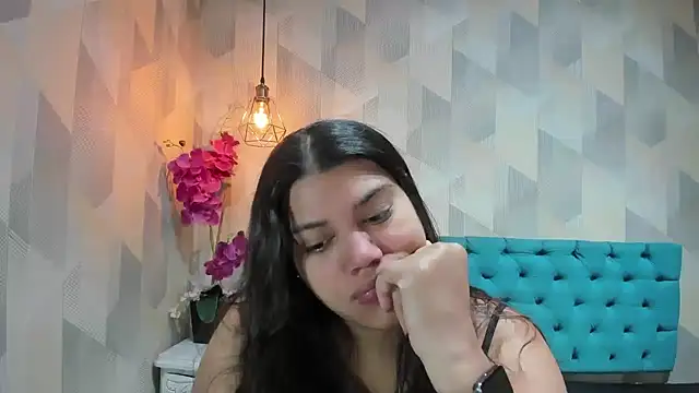Snapshot of LindaBreeS chatting on 06/01/26, 01:46 LindaBreeS online show from 06/01/26, 01:46