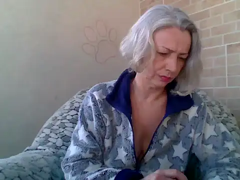 Lorie Carrie online show from 02/09/26, 12:31