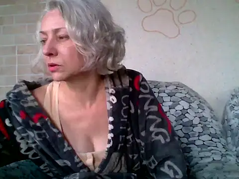 Lorie Carrie online show from 04/20/26, 10:29