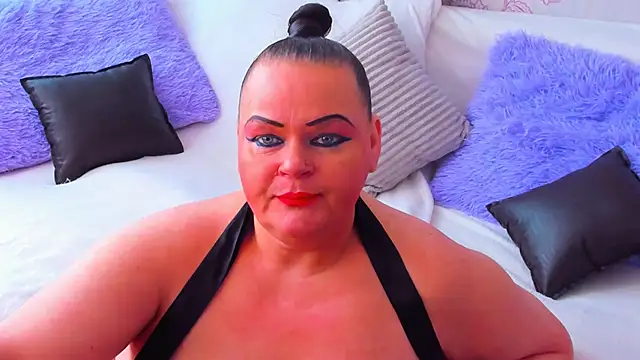 Snapshot of MilanaBiegert chatting on 02/23/25, 08:28 MilanaBiegert online show from 02/23/25, 08:28