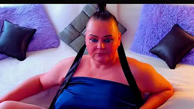 MilanaBiegert online show from 06/19/26, 06:40