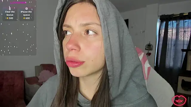 Snapshot of katty_snow chatting on 09/25/25, 10:13 katty snow online show from 09/25/25, 10:13