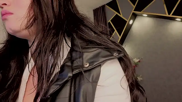 almma shy online show from 09/12/25, 01:11