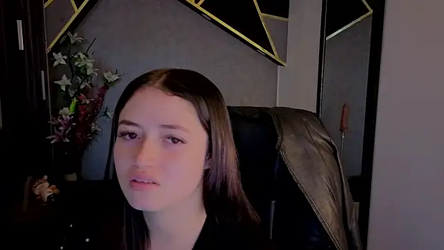 almma shy online show from 10/11/25, 03:32