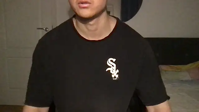 jungcock3210 online show from 10/22/25, 04:57