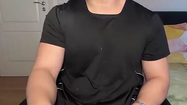 jungcock3210 online show from 11/13/25, 02:27