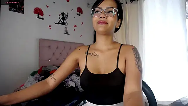 Snapshot of Kloy__sech- chatting on 02/25/25, 05:58 Kloy sech- online show from 02/25/25, 05:58