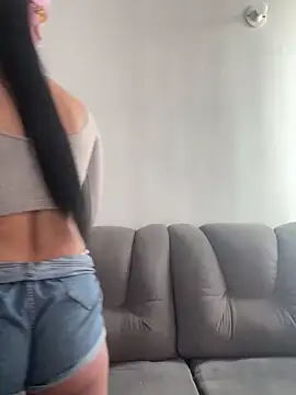 Nikothyna online show from 02/19/25, 04:11