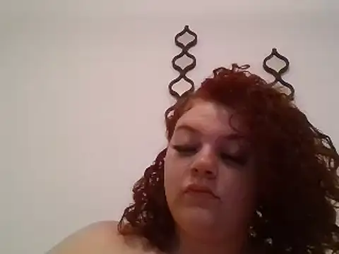 Snapshot of lolabun247 chatting on 12/04/24, 10:46 lolabun247 online show from 12/04/24, 10:46