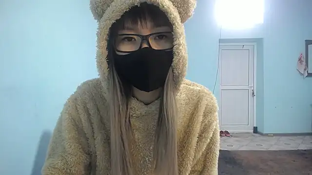 elllaaxx online show from 03/19/25, 04:25