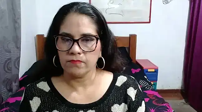 Mistresskloe01 online show from 12/07/24, 12:45