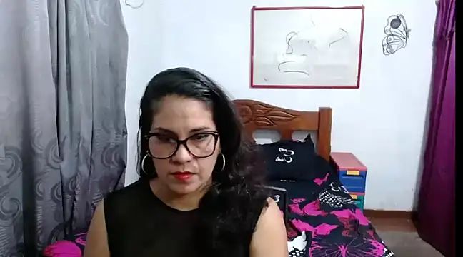 Mistresskloe01 online show from 12/27/24, 01:07