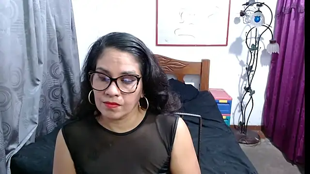 Mistresskloe01 online show from 02/27/25, 12:45