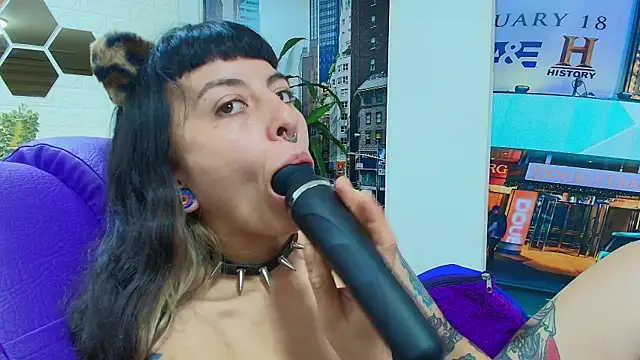 Naughty Kittenm online show from 03/07/25, 01:29