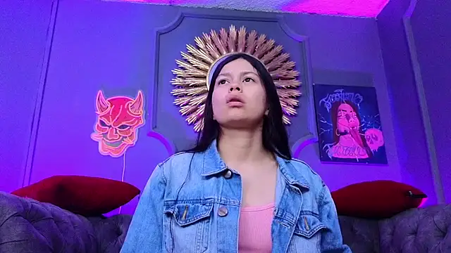 Julieta Russell online show from 12/30/24, 11:48