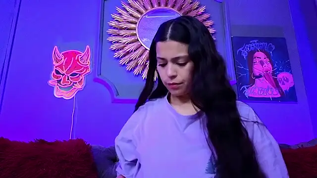 Julieta Russell online show from 03/05/25, 12:22