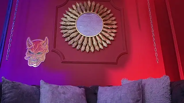 Julieta Russell online show from 11/12/25, 12:27