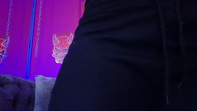 Julieta Russell online show from 04/22/26, 11:56