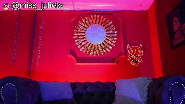 Julieta Russell online show from 07/09/26, 11:47