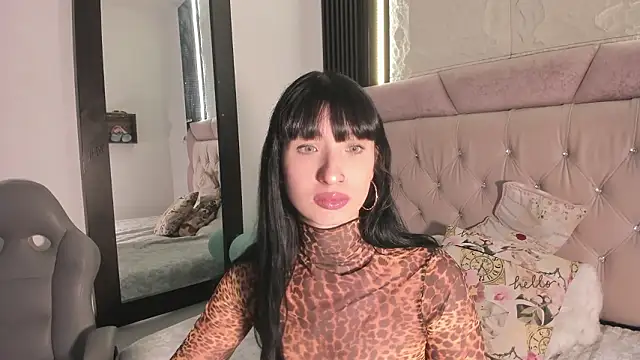 laurem-paulette online show from 02/23/26, 05:43