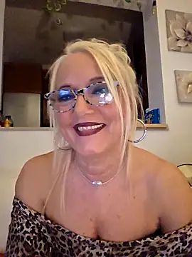 kikkastar online show from 12/01/25, 08:47