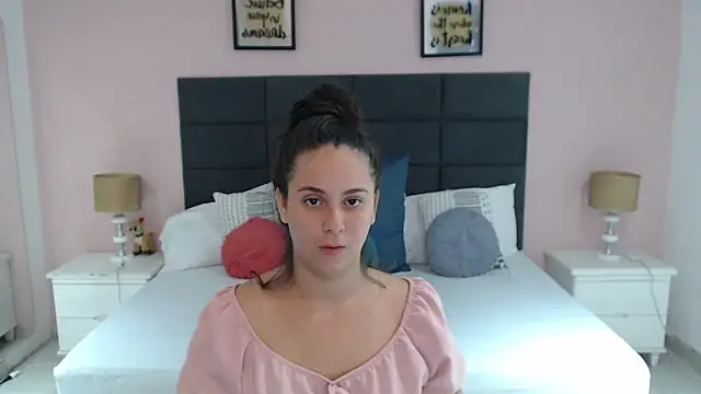 MadisonJenner online show from 12/29/24, 12:55