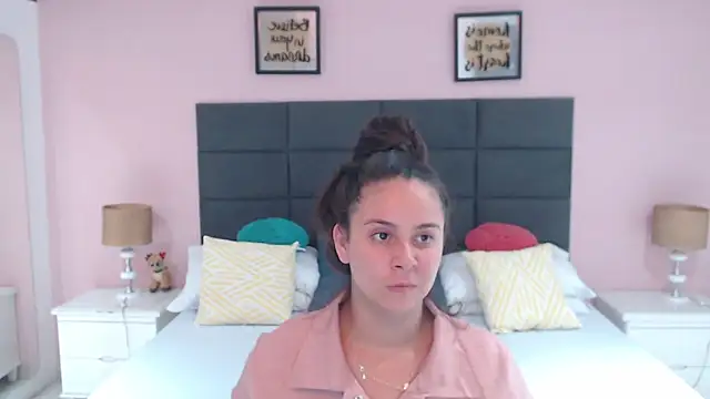 MadisonJenner online show from 01/11/25, 05:31