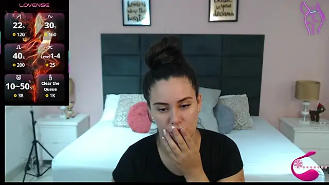 MadisonJenner online show from 09/11/25, 09:42