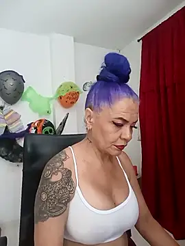 freyadevil333 online show from 10/16/25, 08:26