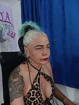 freyadevil333 online show from 07/04/26, 10:49