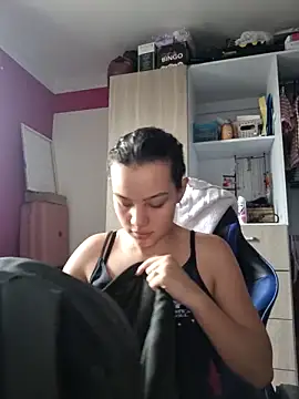 Angela hank2 online show from 09/22/25, 10:12