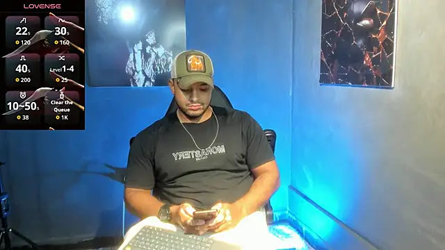 Big furry bear13 online show from 09/09/25, 04:45